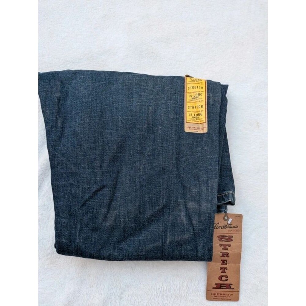 New Levi - Picture 2 of 4